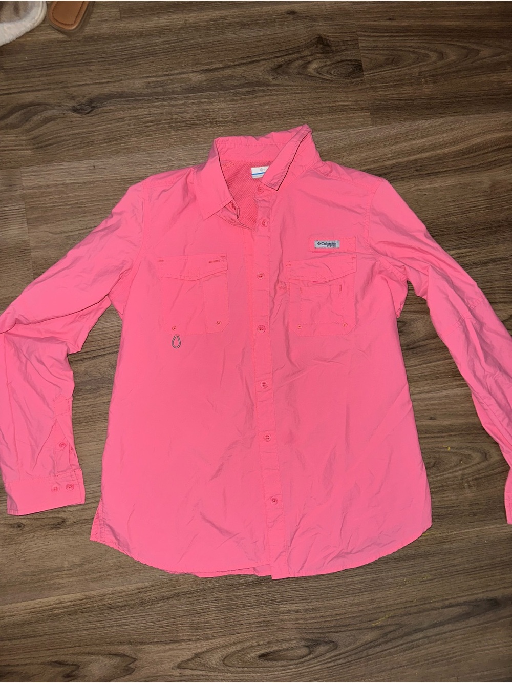 Columbia women’s ' Pink Long-Sleeve Fishing Shirt medium